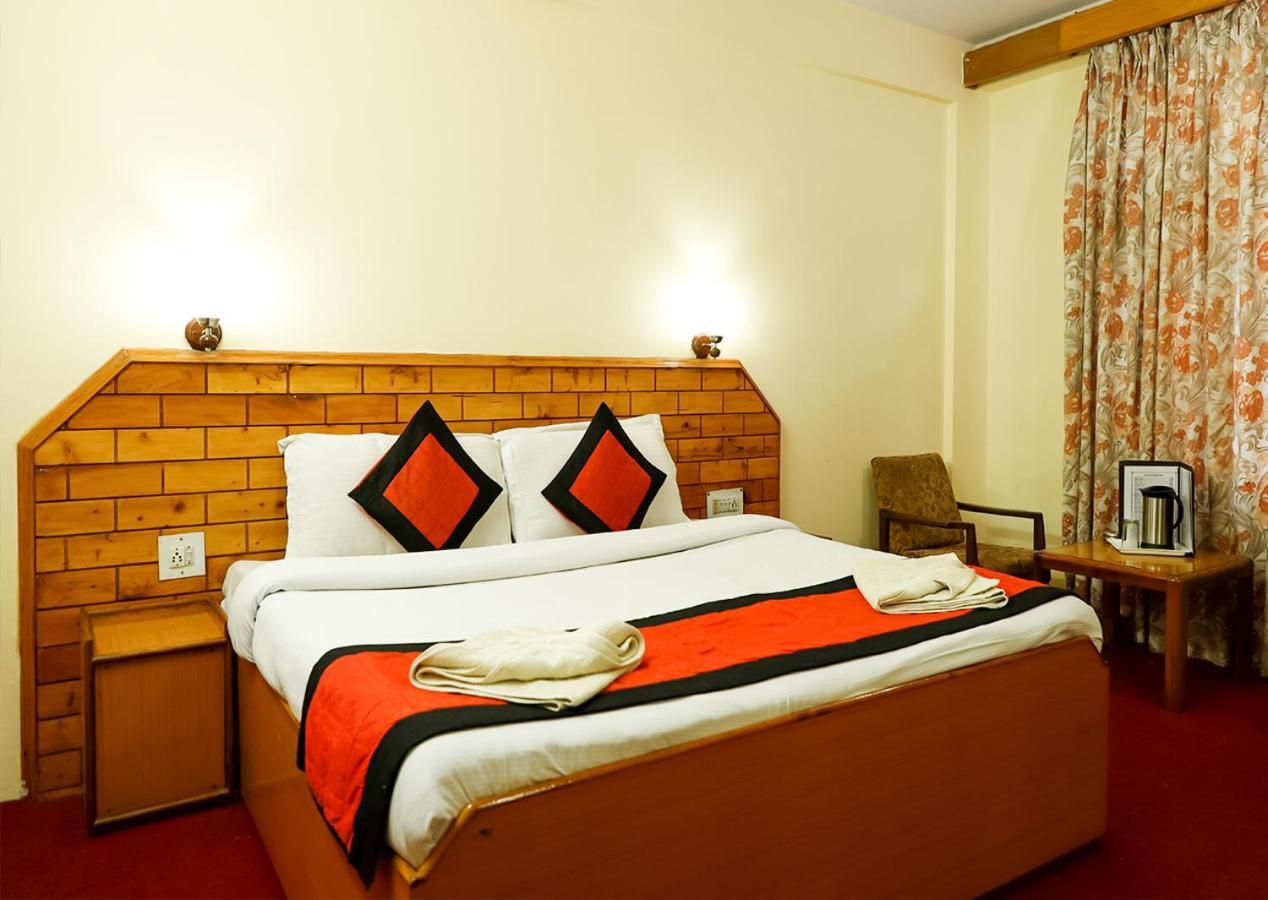 Hotel Nitesh Manāli Exterior foto